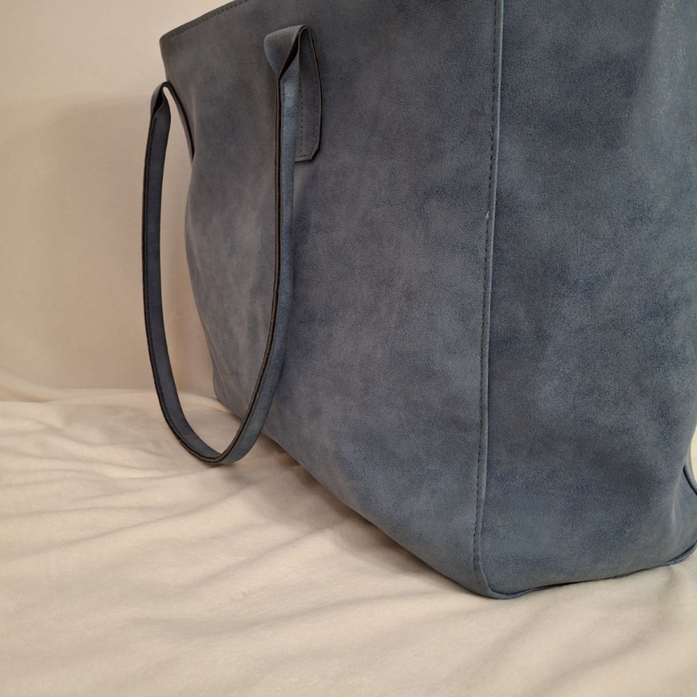 Large tote - Picture 5 of 8